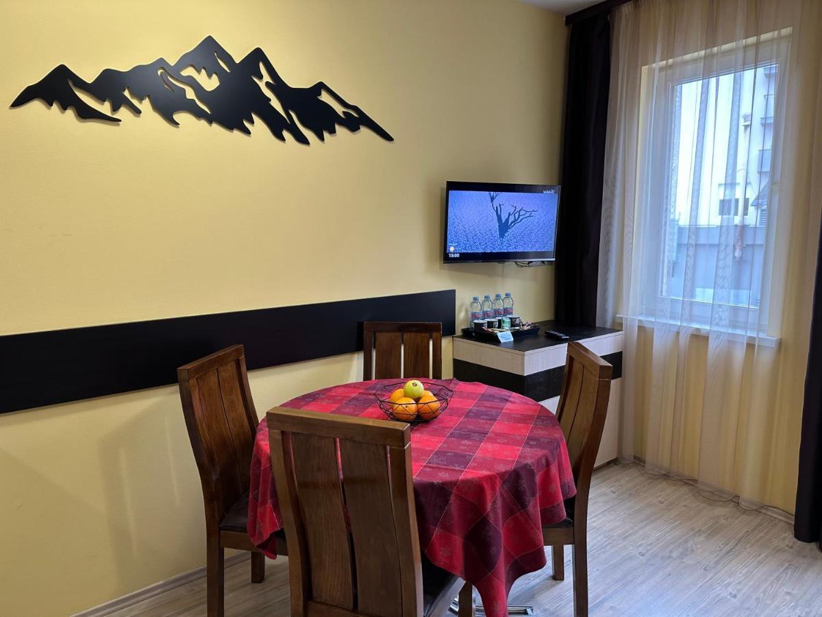 Apartments & Rooms Royal Plaza 波罗维茨 外观 照片