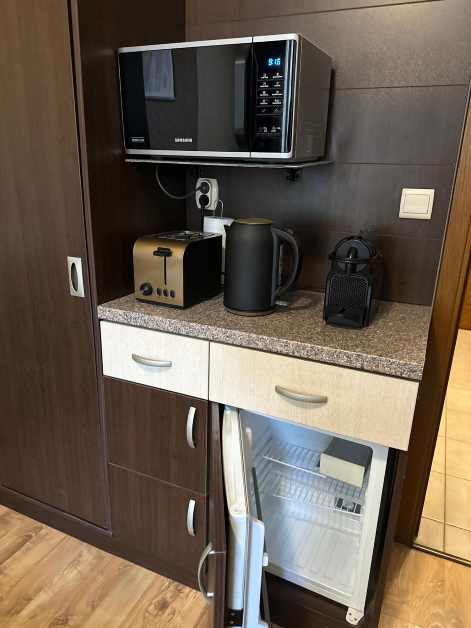 Apartments & Rooms Royal Plaza 波罗维茨 外观 照片